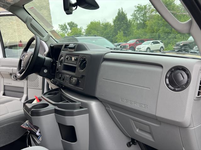 2026 Ford E-350 Cutaway Base