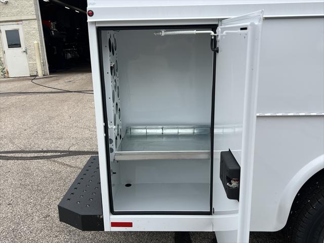 2026 Ford E-350 Cutaway Base