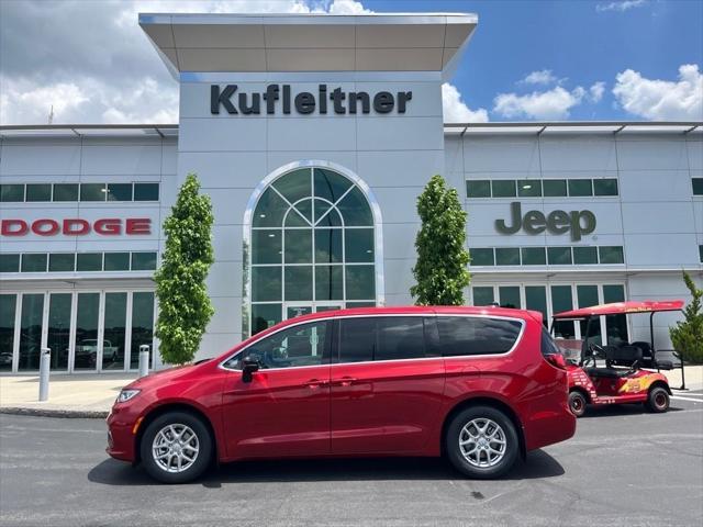 2025 Chrysler Pacifica PACIFICA SELECT