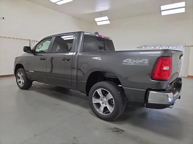 2026 Ram 1500 Tradesman Crew Cab 4x4 5'7" Box