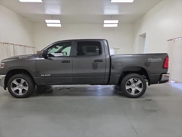 2026 Ram 1500 Tradesman Crew Cab 4x4 5'7" Box