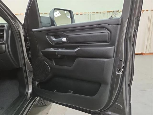 2026 Ram 1500 Tradesman Crew Cab 4x4 5'7" Box