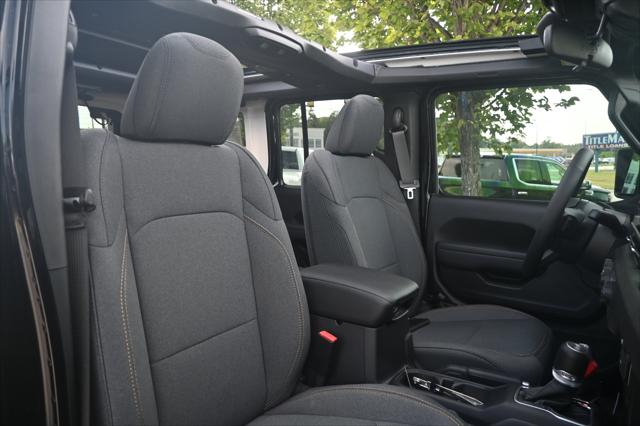 2025 Jeep Wrangler 4-Door Summit 4x4