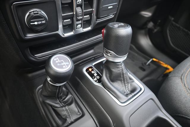 2025 Jeep Wrangler 4-Door Summit 4x4