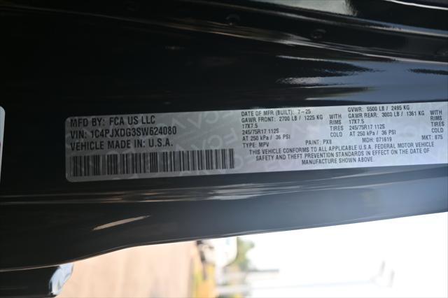 2025 Jeep Wrangler 4-Door Summit 4x4
