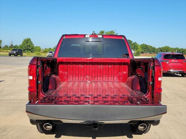 2026 Ram 1500 Tradesman Crew Cab 4x4 5'7" Box