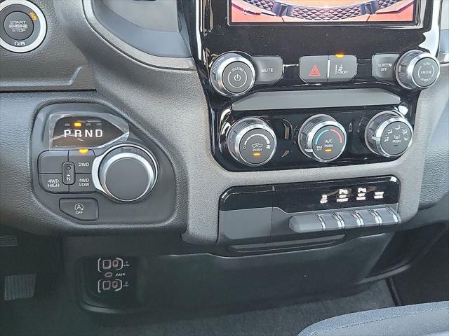 2026 Ram 1500 Tradesman Crew Cab 4x4 5'7" Box
