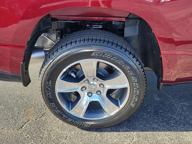 2026 Ram 1500 Tradesman Crew Cab 4x4 5'7" Box