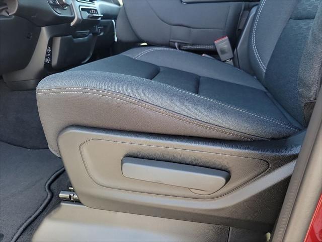 2026 Ram 1500 Tradesman Crew Cab 4x4 5'7" Box
