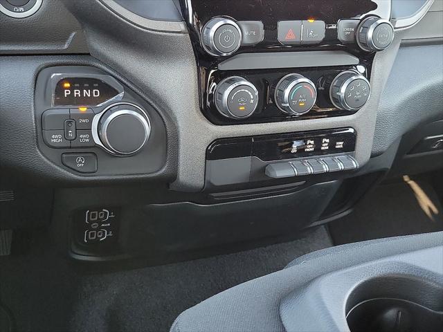 2026 Ram 1500 Tradesman Crew Cab 4x4 5'7" Box