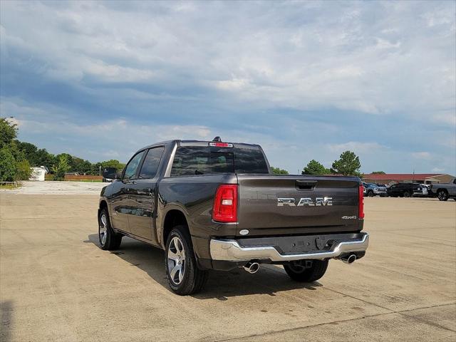 2026 Ram 1500 Tradesman Crew Cab 4x4 5'7" Box