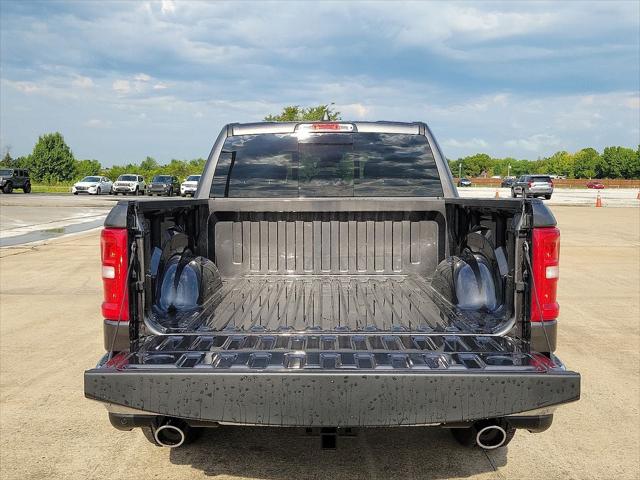 2026 Ram 1500 Tradesman Crew Cab 4x4 5'7" Box