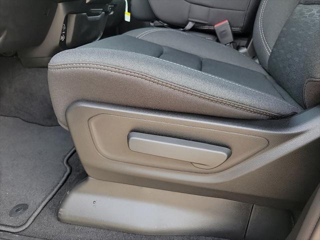 2026 Ram 1500 Tradesman Crew Cab 4x4 5'7" Box