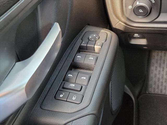 2026 Ram 1500 Tradesman Crew Cab 4x4 5'7" Box