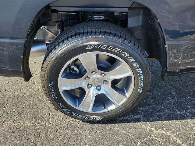 2026 Ram 1500 Tradesman Crew Cab 4x4 5'7" Box