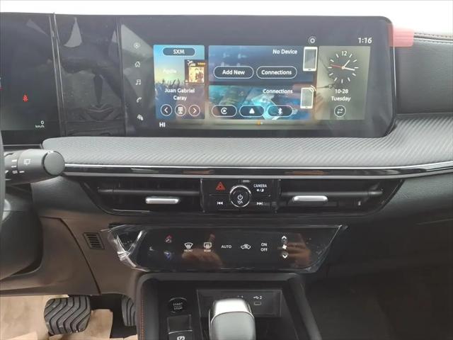 2025 Nissan Kicks SR Intelligent AWD