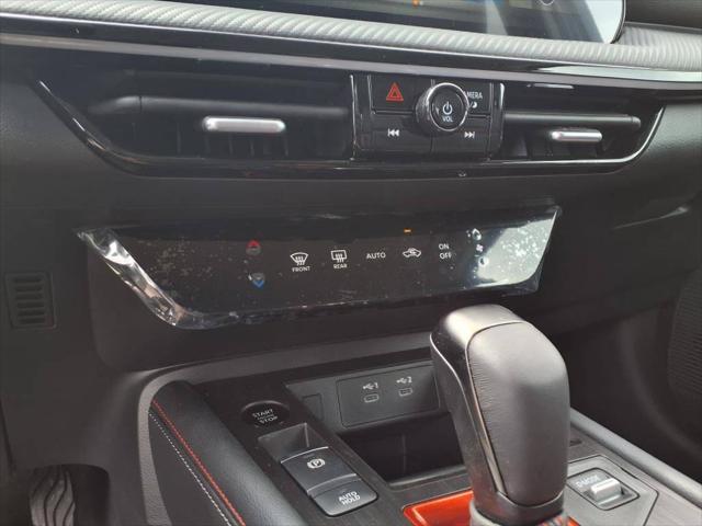 2025 Nissan Kicks SR Intelligent AWD