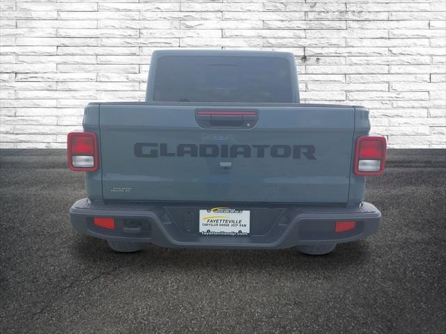 2024 Jeep Gladiator Nighthawk