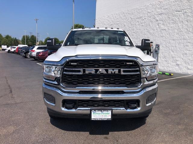 2023 RAM 3500 Tradesman Regular Cab 4x4 8 Box