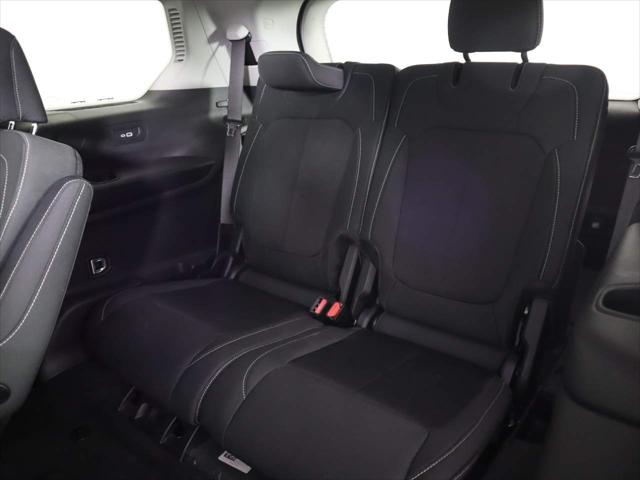 2021 Jeep Grand Cherokee Laredo 4x2