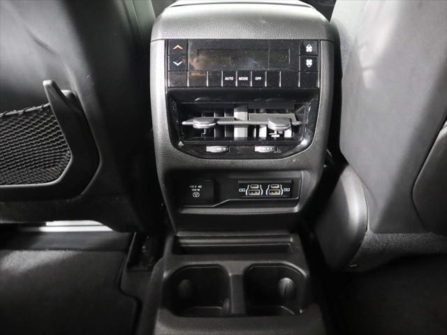 2021 Jeep Grand Cherokee Laredo 4x2