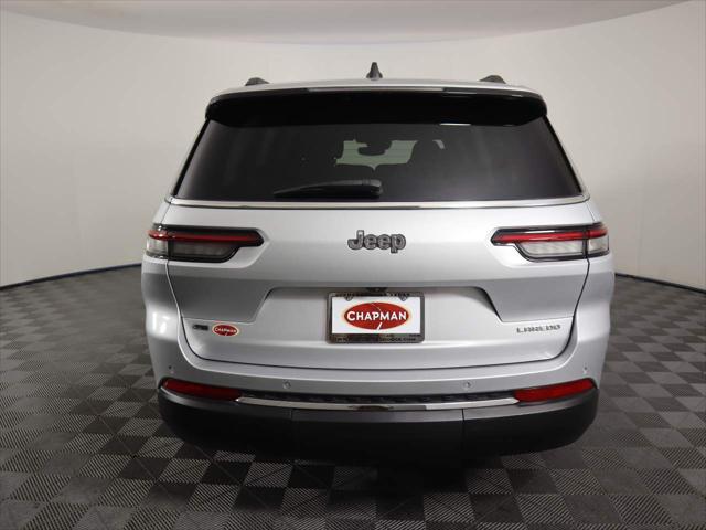 2021 Jeep Grand Cherokee Laredo 4x2
