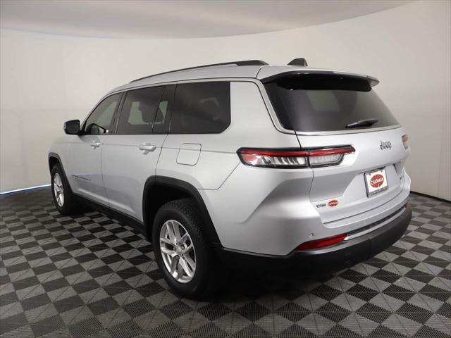 2021 Jeep Grand Cherokee Laredo 4x2