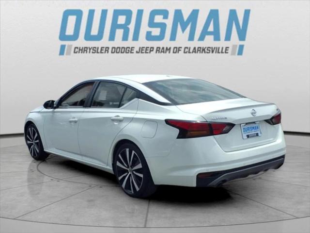 2022 Nissan Altima SR FWD