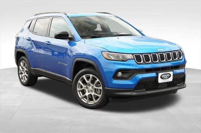 2024 Jeep Compass Latitude Lux FWD