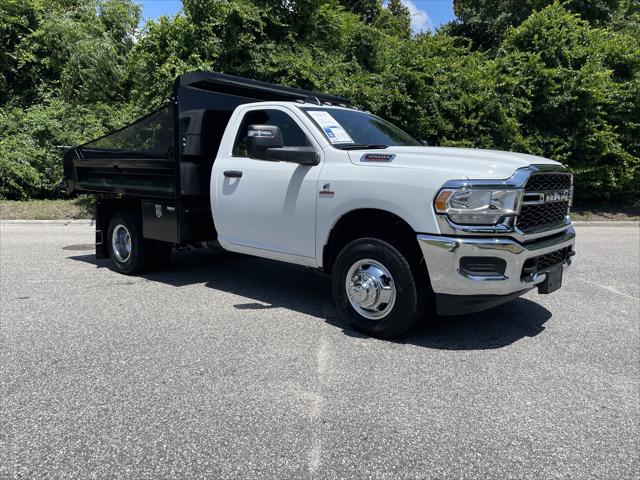 2024 RAM 3500 Chassis Tradesman/SLT