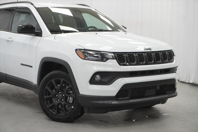 2025 Jeep Compass COMPASS LATITUDE 4X4