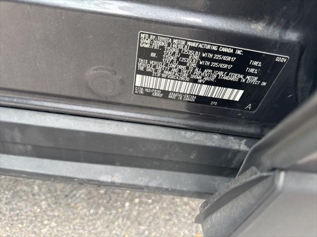 2024 Toyota RAV4 LE