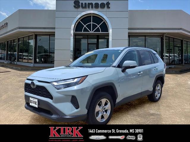 2022 Toyota RAV4 XLE 2022 Toyota RAV4 XLE