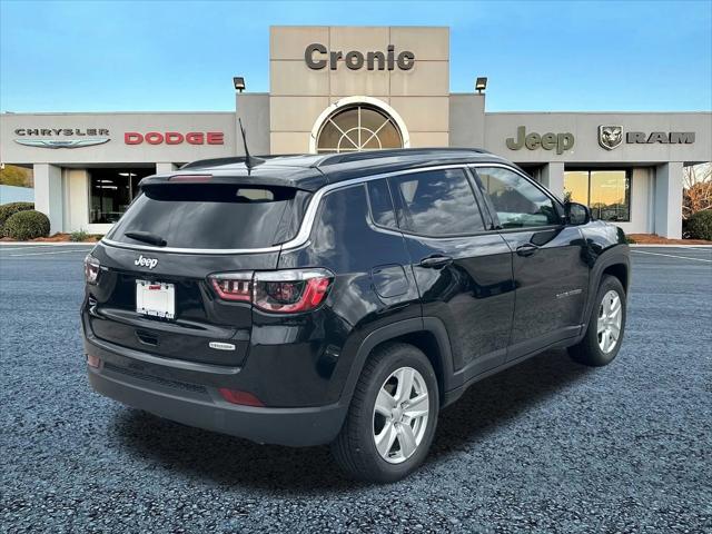2022 Jeep Compass Latitude FWD