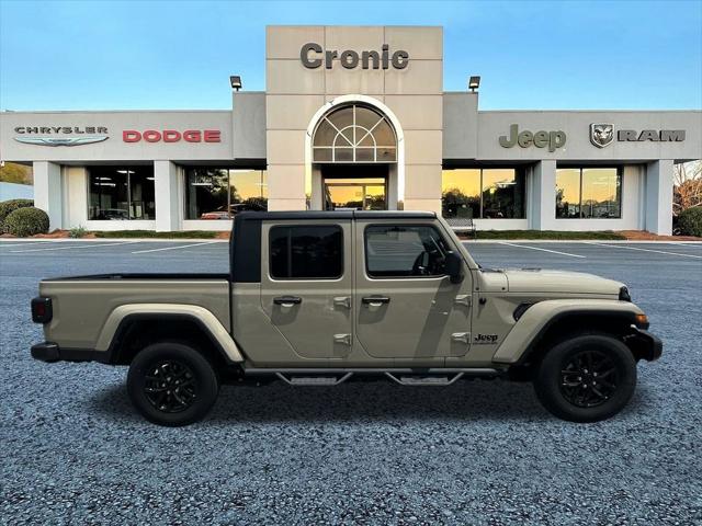 2022 Jeep Gladiator Altitude 4x4 2022 Jeep Gladiator Altitude 4x4
