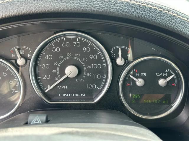 2006 Lincoln Mark LT 4WD