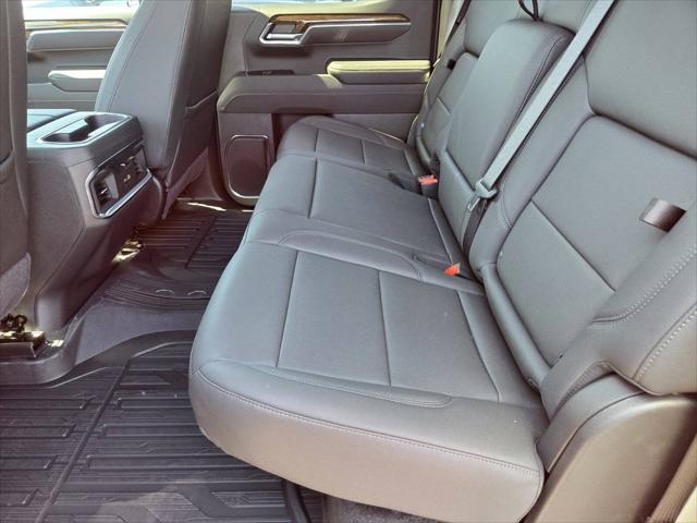 2025 GMC Sierra 1500 4WD Crew Cab Short Box Elevation with 3SB
