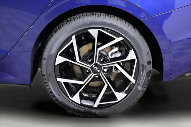 2025 Kia K5 EX
