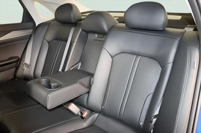 2025 Kia K5 EX