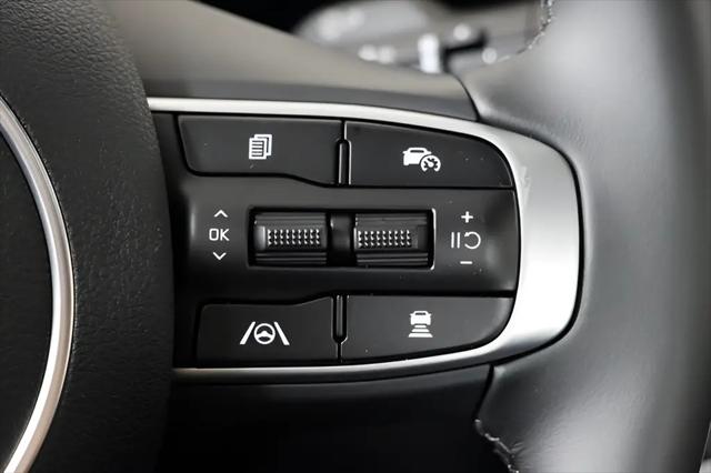 2025 Kia K5 EX