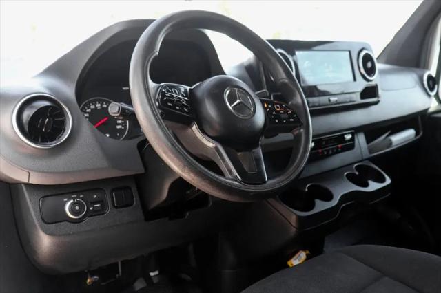 2019 Mercedes-Benz Sprinter 4500 Chassis Standard Roof V6