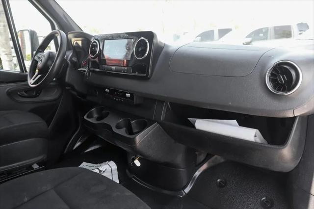 2019 Mercedes-Benz Sprinter 4500 Chassis Standard Roof V6