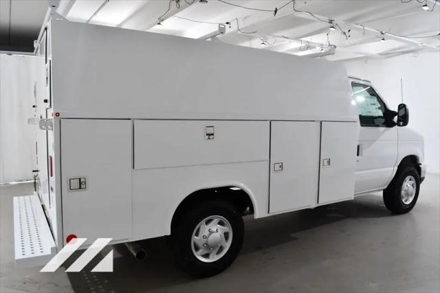 2026 Ford E-350 Cutaway E-Series Cutaway
