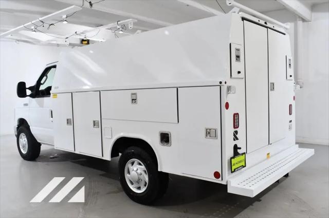 2026 Ford E-350 Cutaway E-Series Cutaway