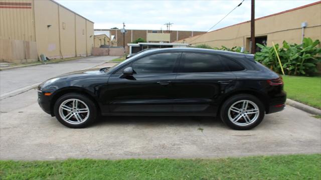 2018 Porsche Macan Standard