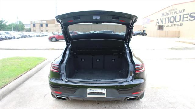 2018 Porsche Macan Standard