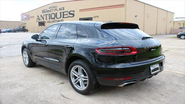 2018 Porsche Macan Standard