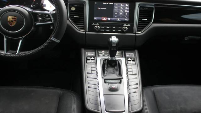 2018 Porsche Macan Standard