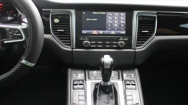 2018 Porsche Macan Standard