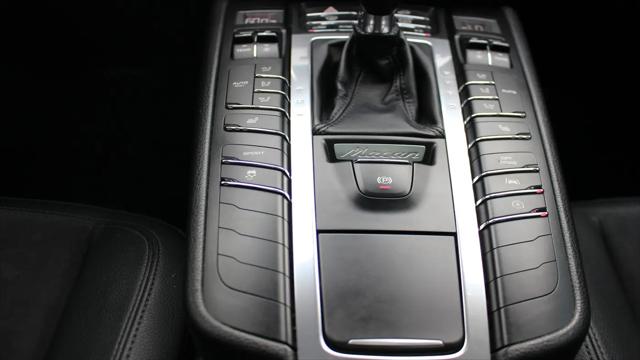 2018 Porsche Macan Standard